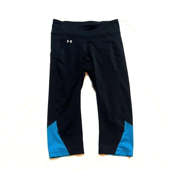 Under Armour Capri Leggings Heat Gear Black Blue Small Pull On Athletic Stretchy - Picture 1 of 8